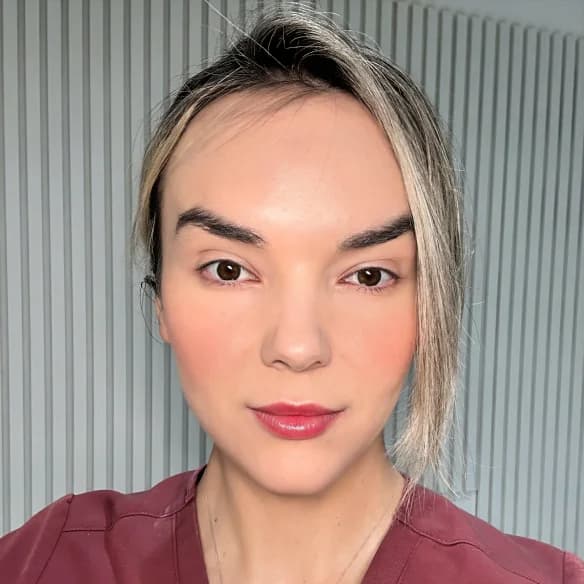 Maddie, a level 7 aesthetic nurse at Madelaine Aesthetics